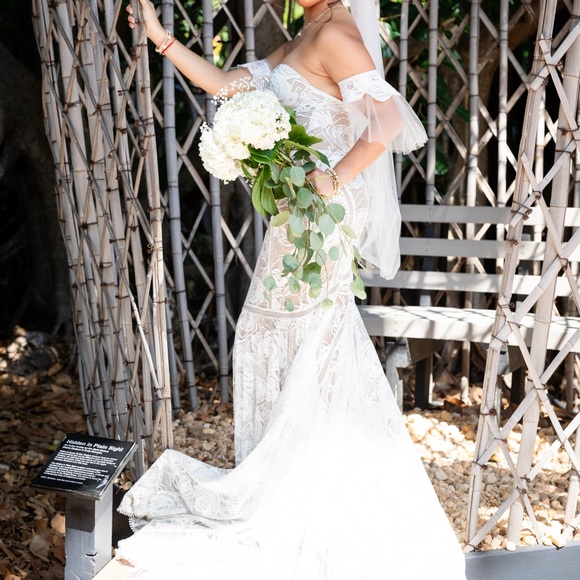 Grace Loves Lace - Palm Wedding Dress -Chai Lining - medium - Picture 6 of 10